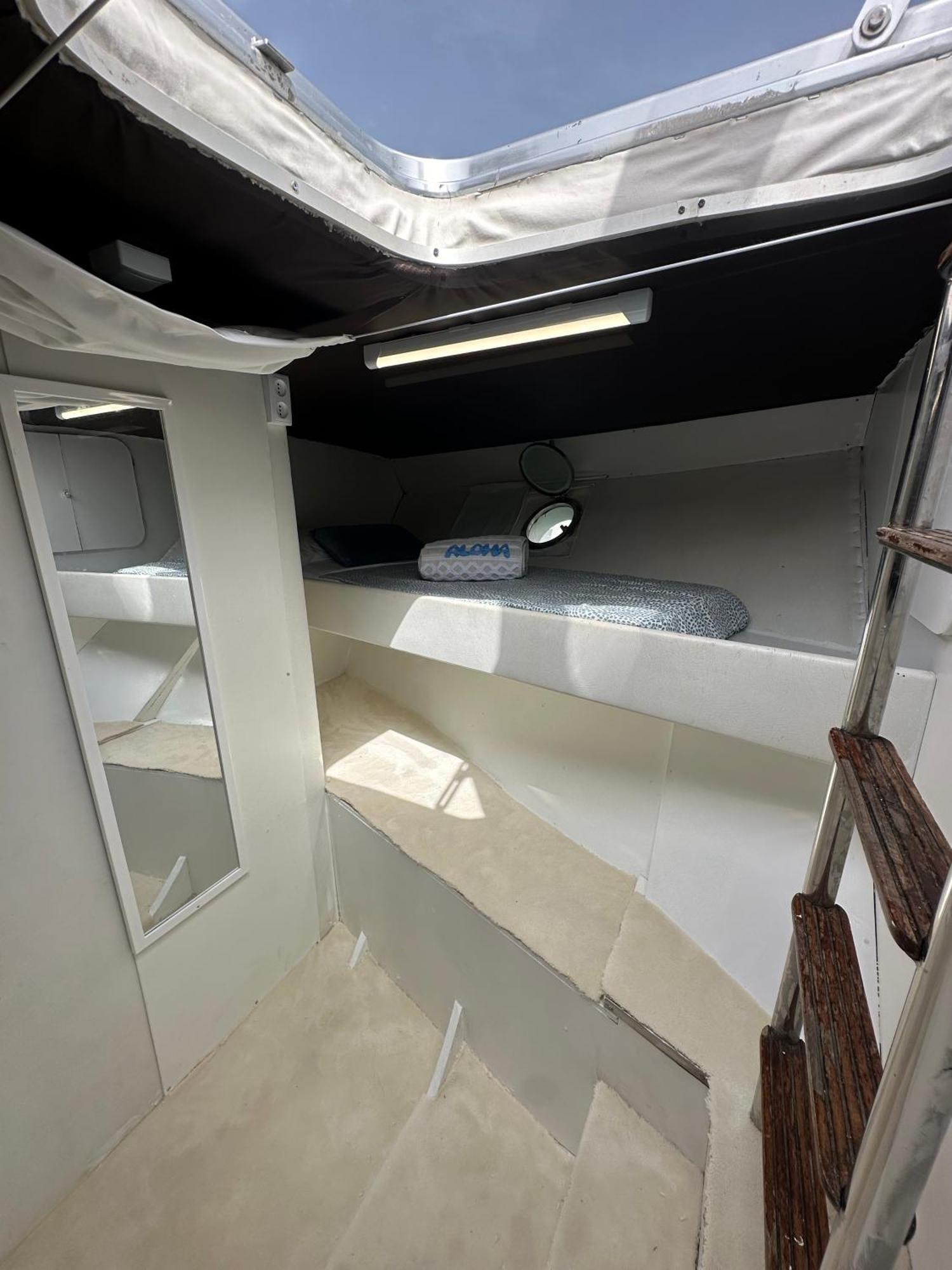 Habitacion Marineria Boat Aloha Barcelona Ngoại thất bức ảnh