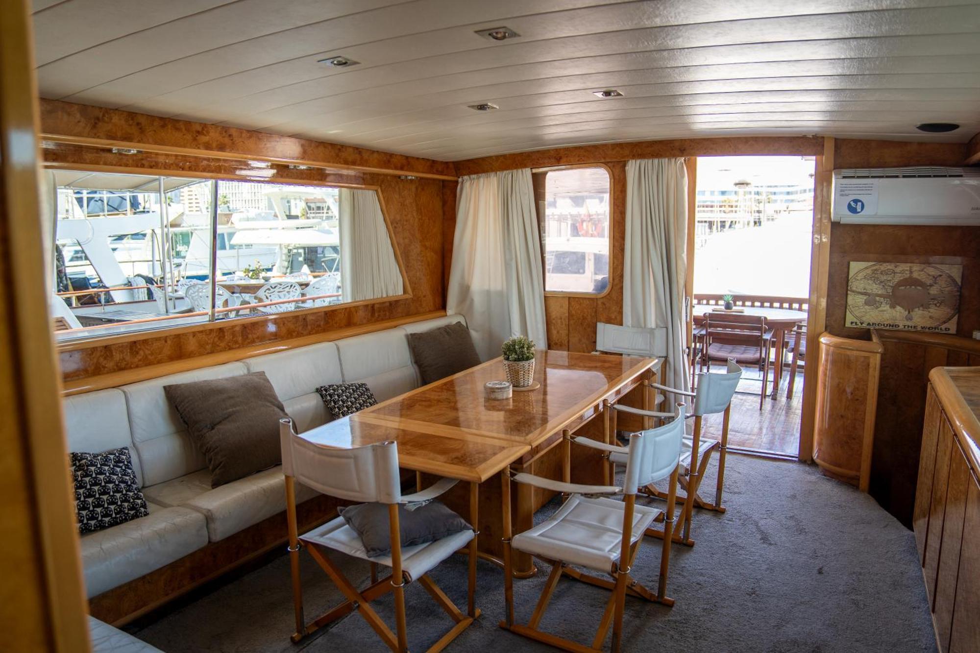 Habitacion Marineria Boat Aloha Barcelona Ngoại thất bức ảnh