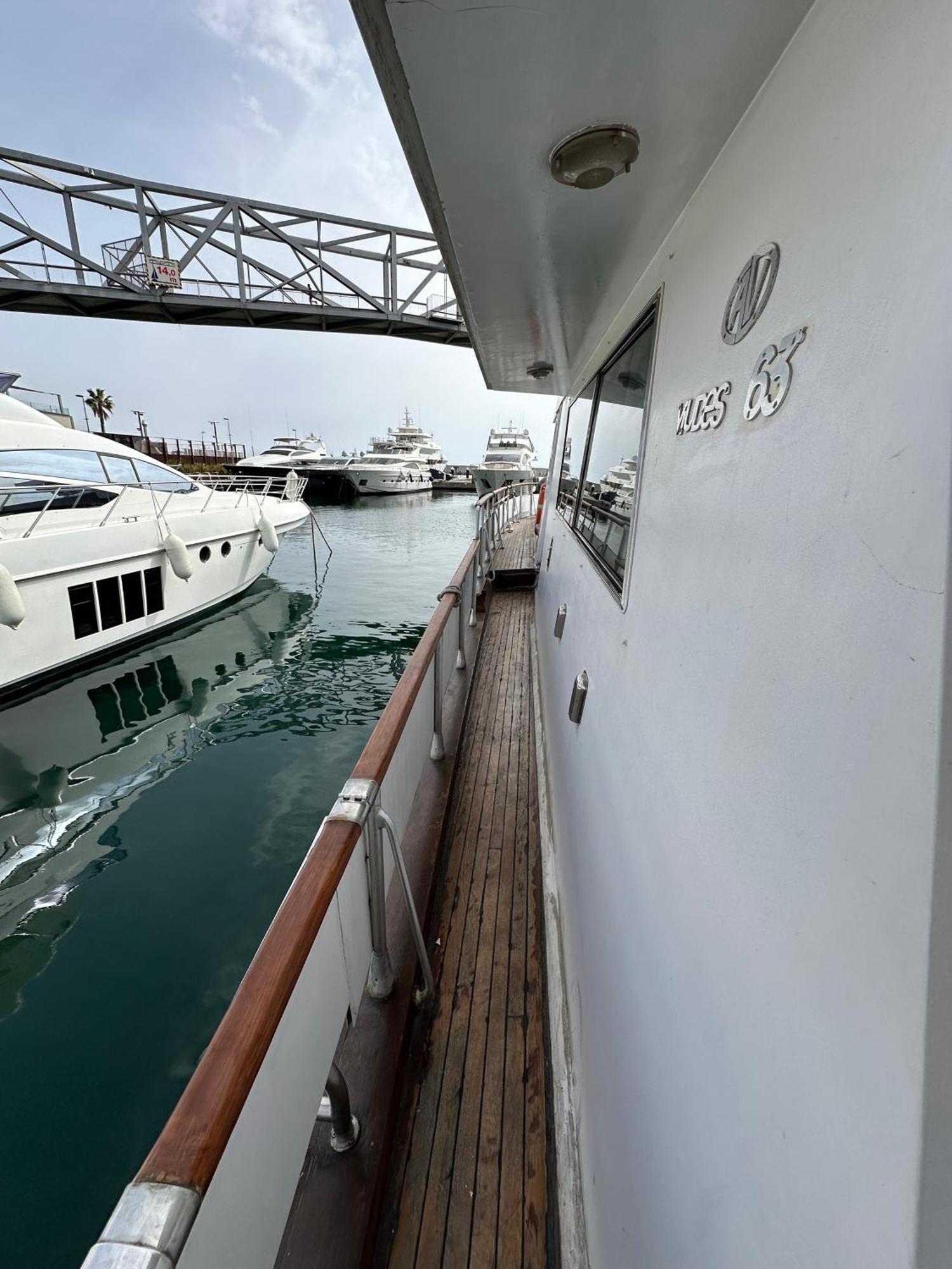 Habitacion Marineria Boat Aloha Barcelona Ngoại thất bức ảnh