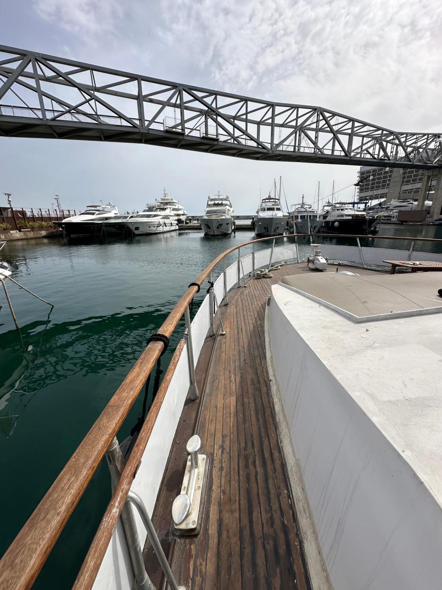 Habitacion Marineria Boat Aloha Barcelona Ngoại thất bức ảnh