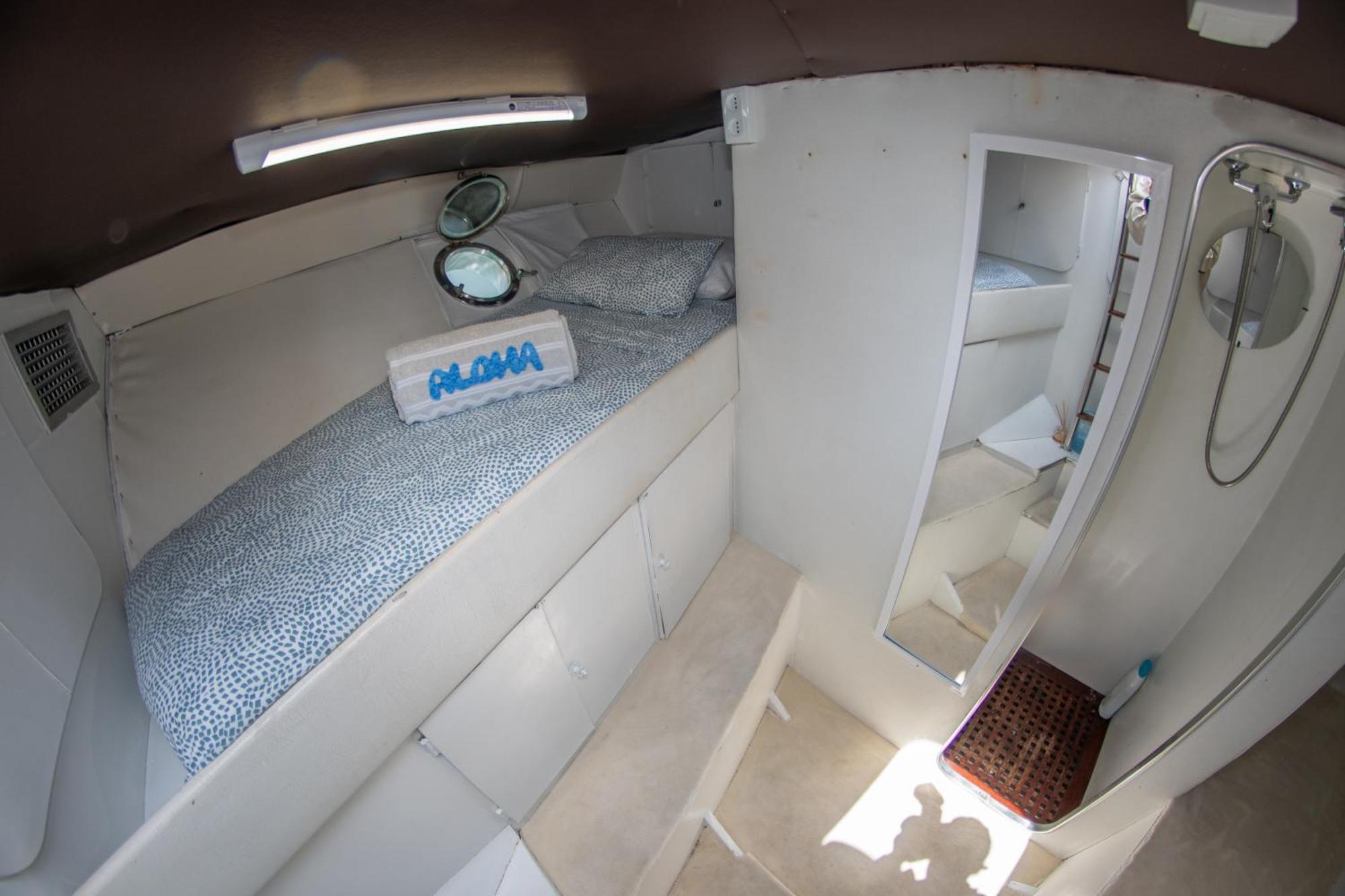 Habitacion Marineria Boat Aloha Barcelona Ngoại thất bức ảnh